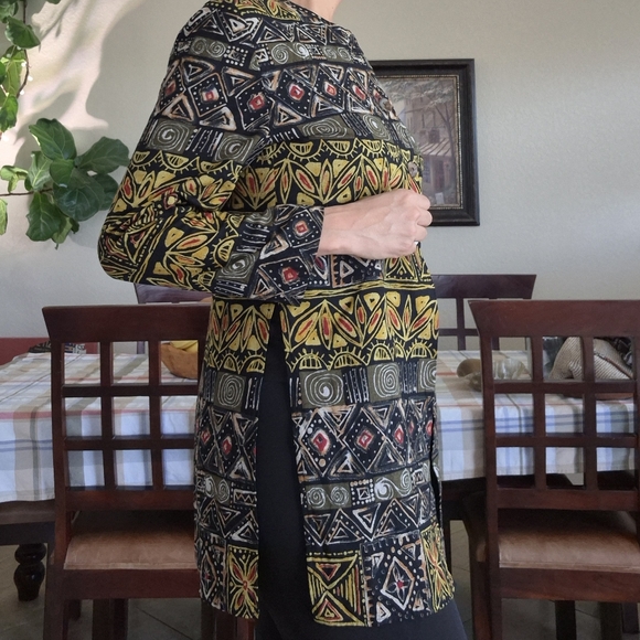 Vtg. Georgiou Silk, Gold and Black Tunic - Picture 14 of 16